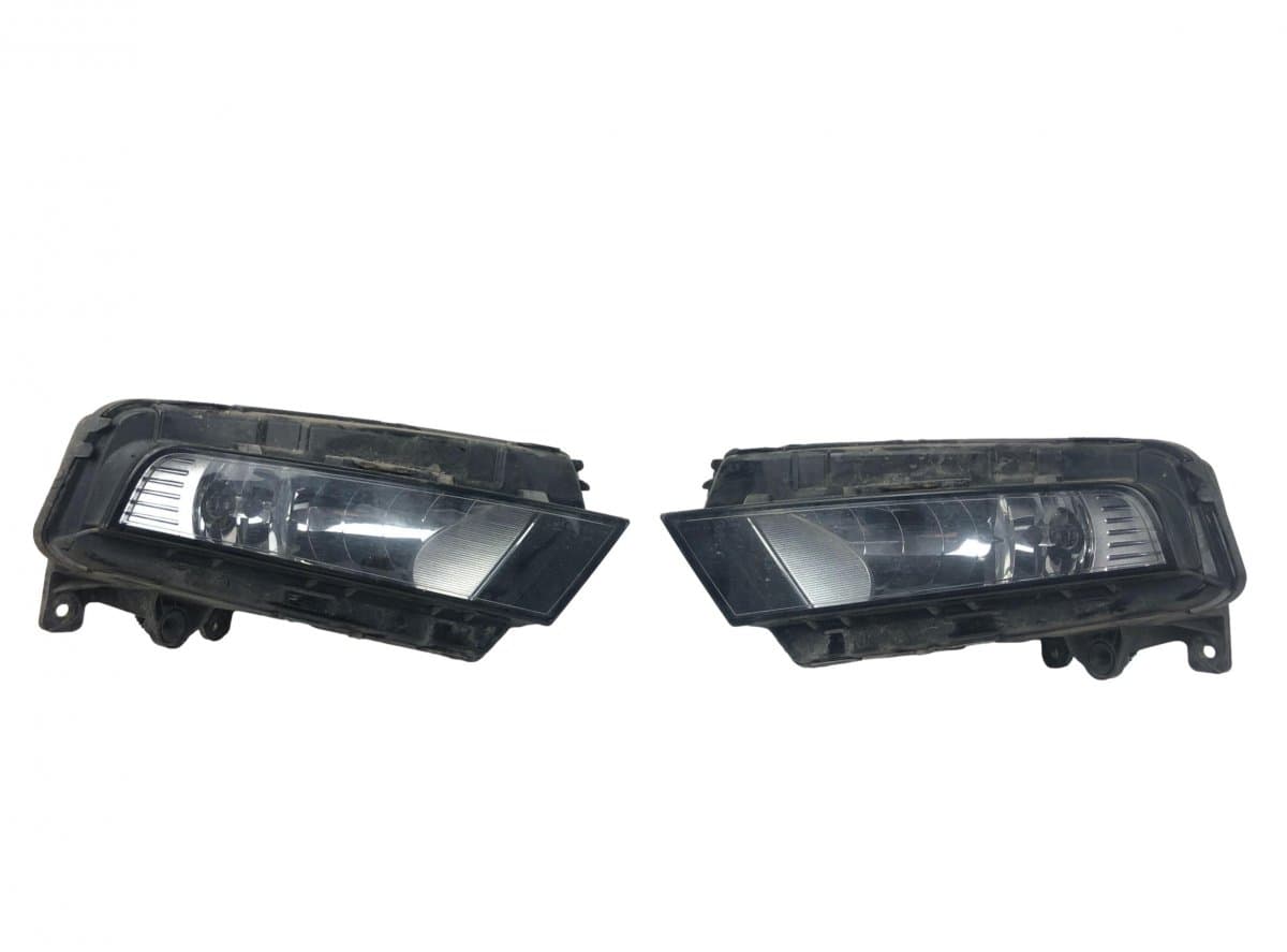 SEAT 575941701A 575941702A Fog lamp set SEAT LEON (5F) (2012-2020)