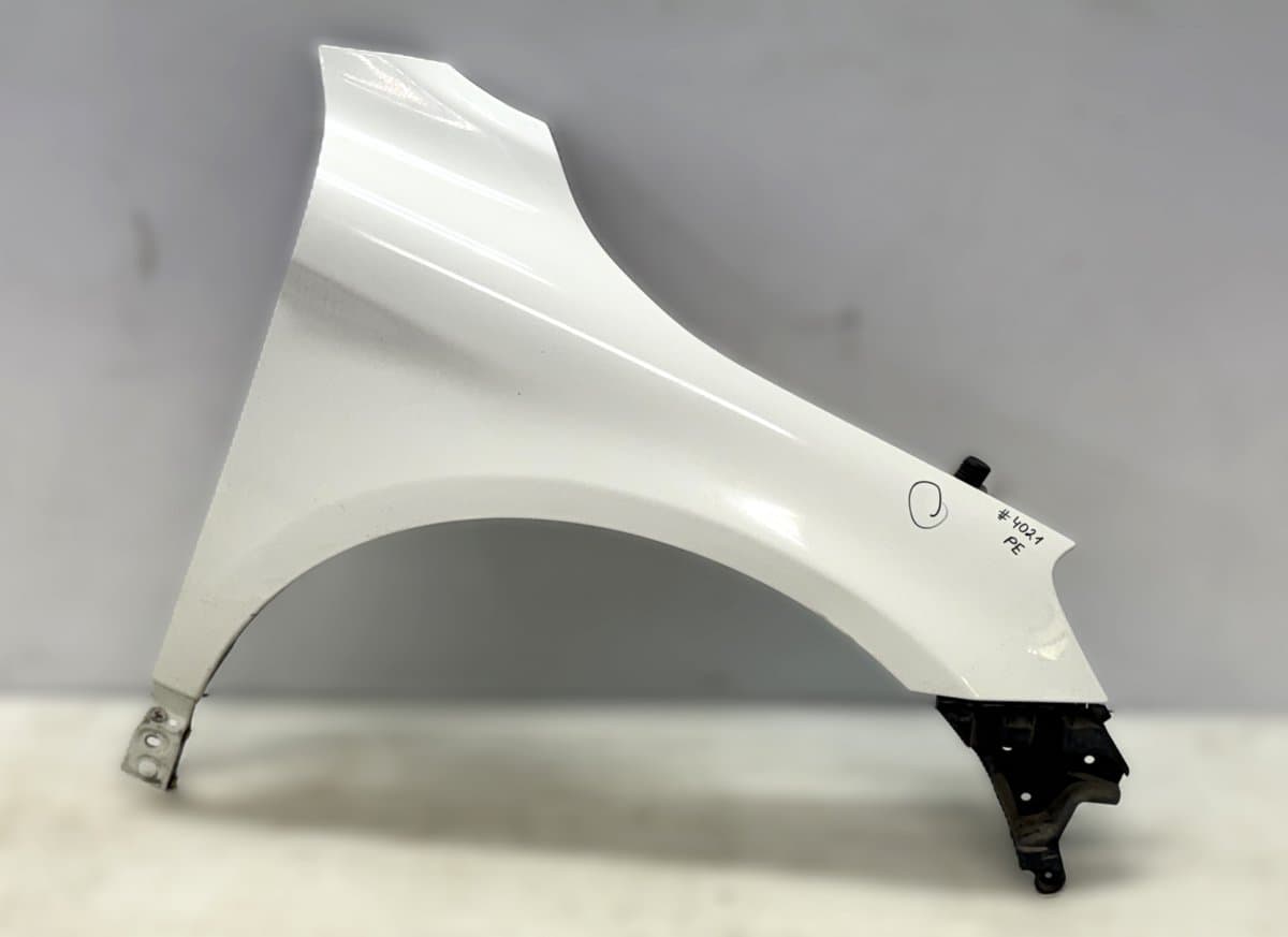 VOLVO 30762402 Fender Front Right VOLVO XC60 I (2008-2017)