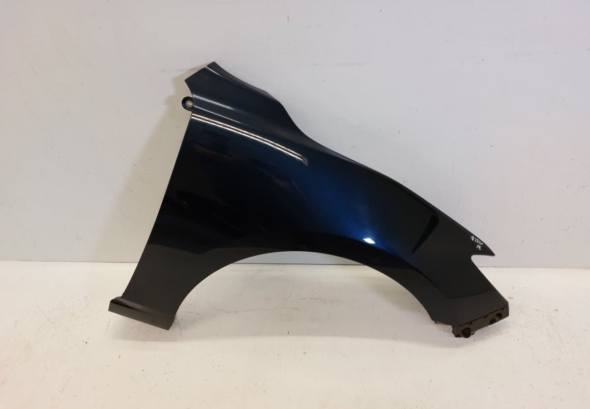 MAZDA B45A52111B BHN1500T1 Fender Front Right MAZDA 3 III (BM) (2013-2018)