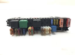 MERCEDES-BENZ 10091518 Fuse box MERCEDES-BENZ SL-CLASS (R230) (2001-2012) — thumbnail 2