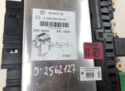 MERCEDES-BENZ 10091518 Fuse box MERCEDES-BENZ SL-CLASS (R230) (2001-2012) — thumbnail 4