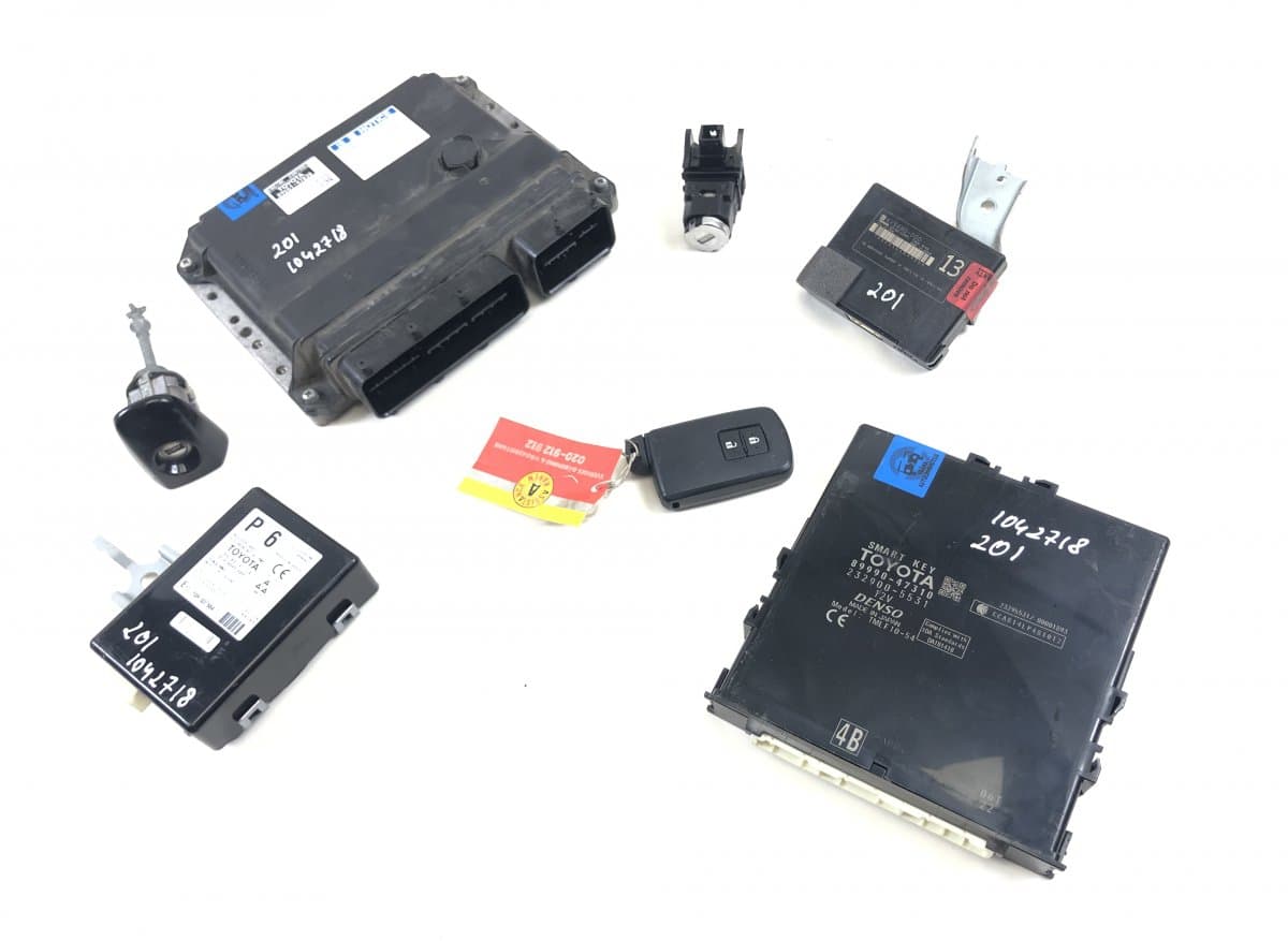 8966047A30 Engine Control Unit / module (ECU) TOYOTA PRIUS III PLUS (XW40) (2011-2021)