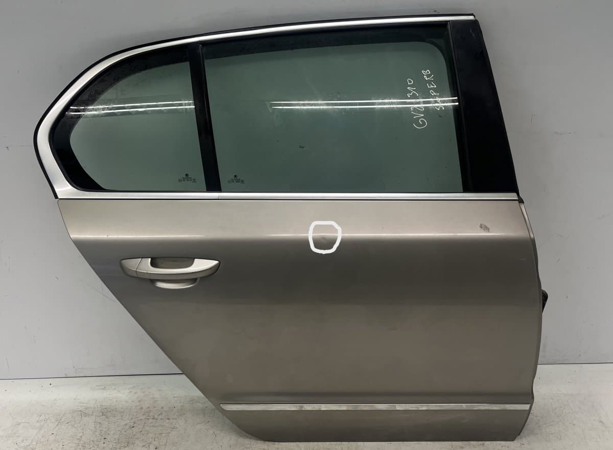 3T5833052B Door Rear Right SKODA SUPERB II (3T4, 3T5) (2008-2015)