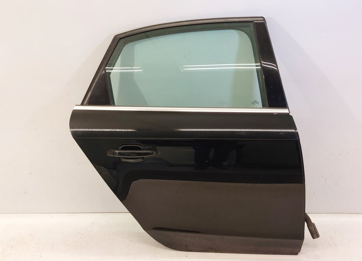 AUDI Door Rear Right AUDI A4 / A4 ALLROAD (B8) (2007-2015)