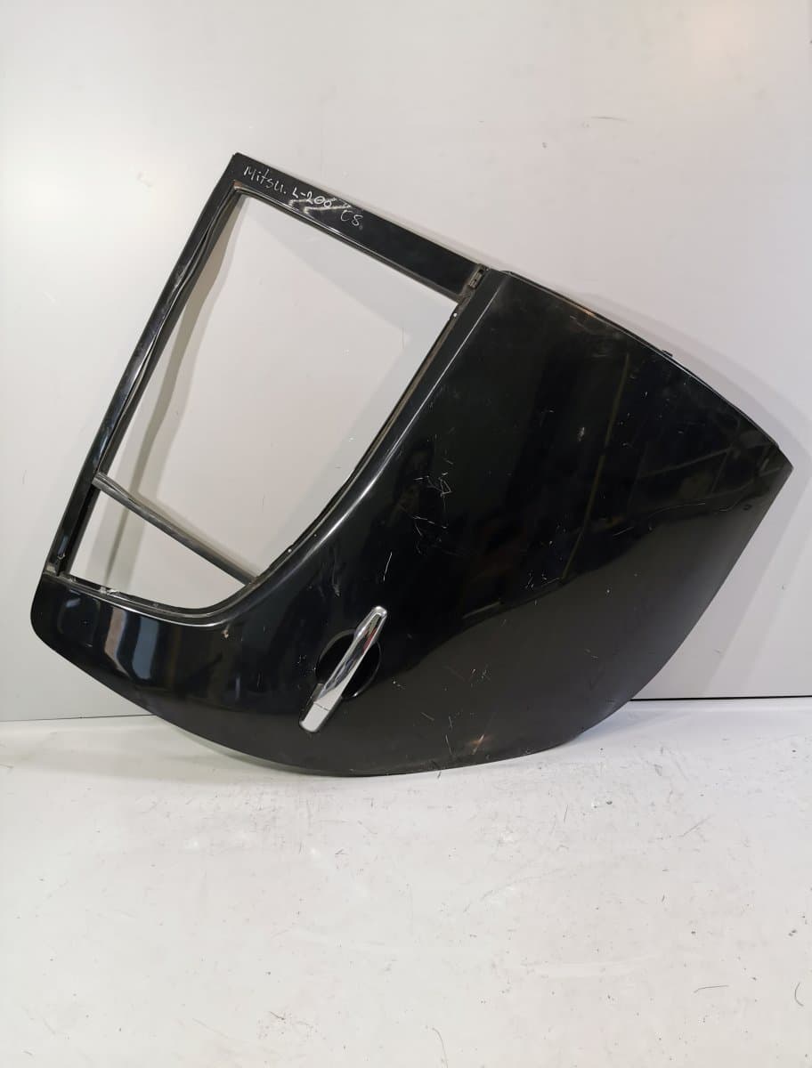 MITSUBISHI 5730B132 Door Rear Right MITSUBISHI L200 IV / TRITON (KA, KB) (2005-2015)