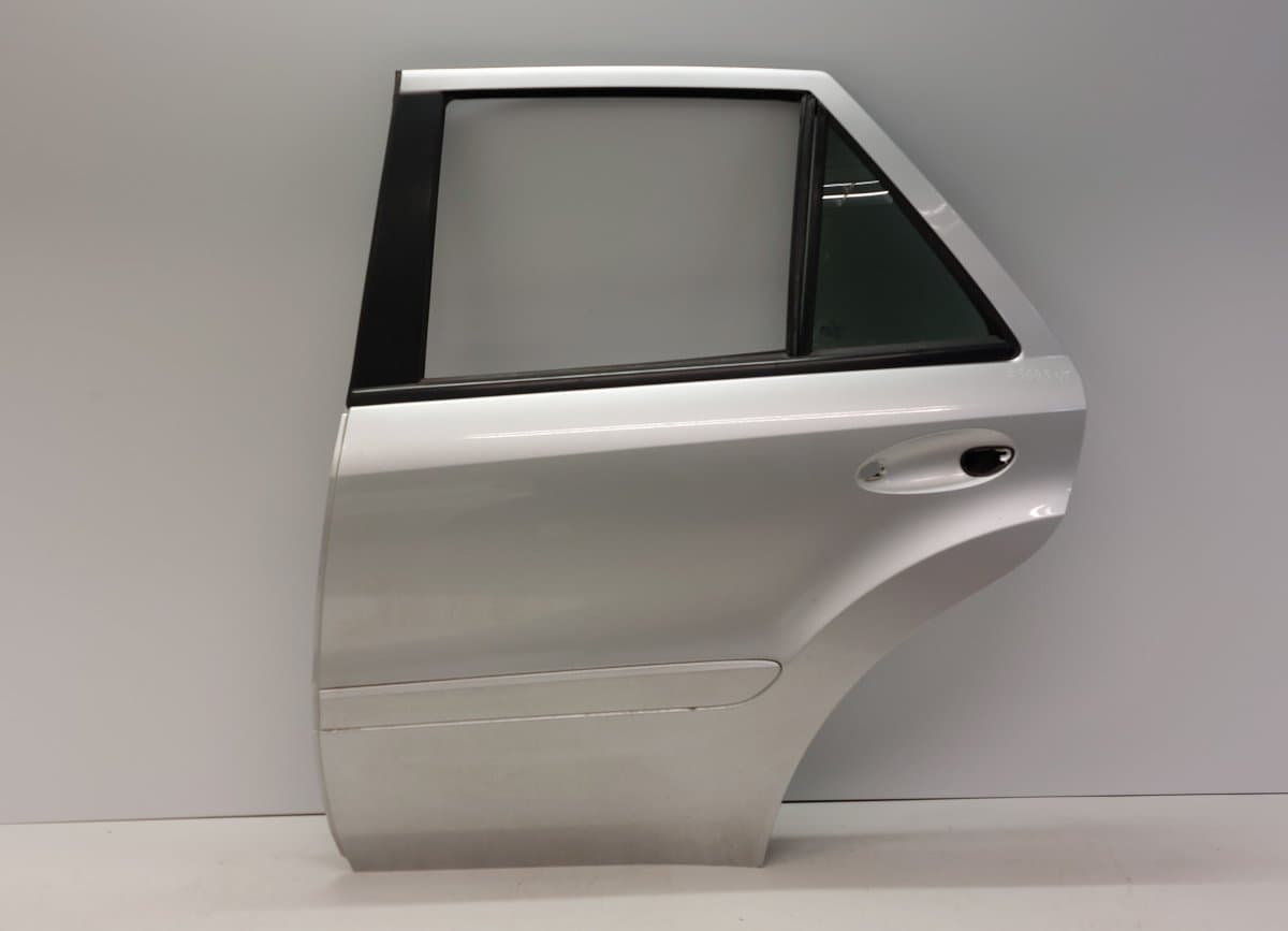 A1647300705 Door Rear Left MERCEDES-BENZ ML-CLASS (W164) (2005-2011)