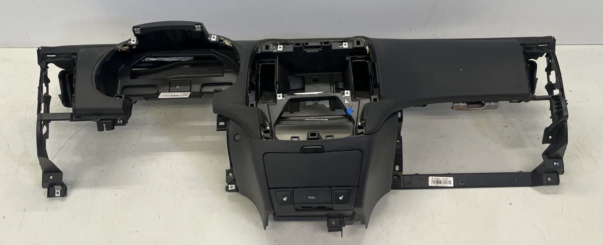 847202R000XP 84530-2R000 Dashboard HYUNDAI i30 I (FD) (2007-2012)