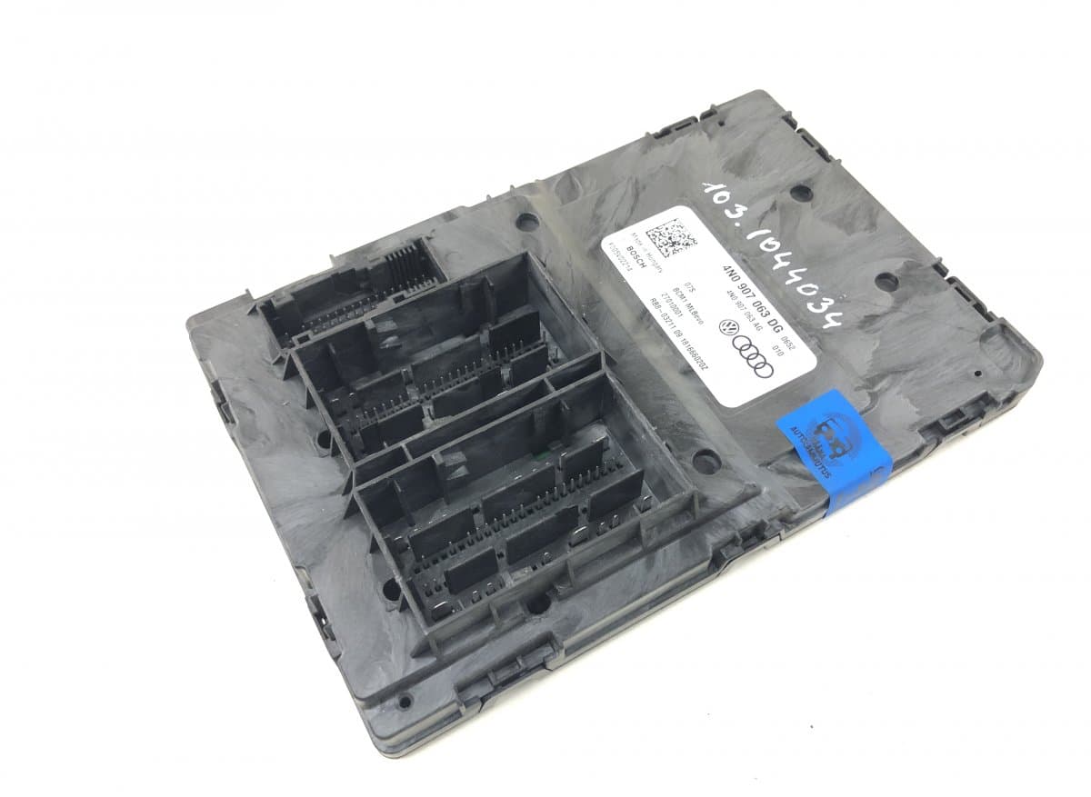 AUDI F005V02214 Comfort Module (CCM) AUDI A6 (C8, 4A2, 4AH, 4A5) (2018-)