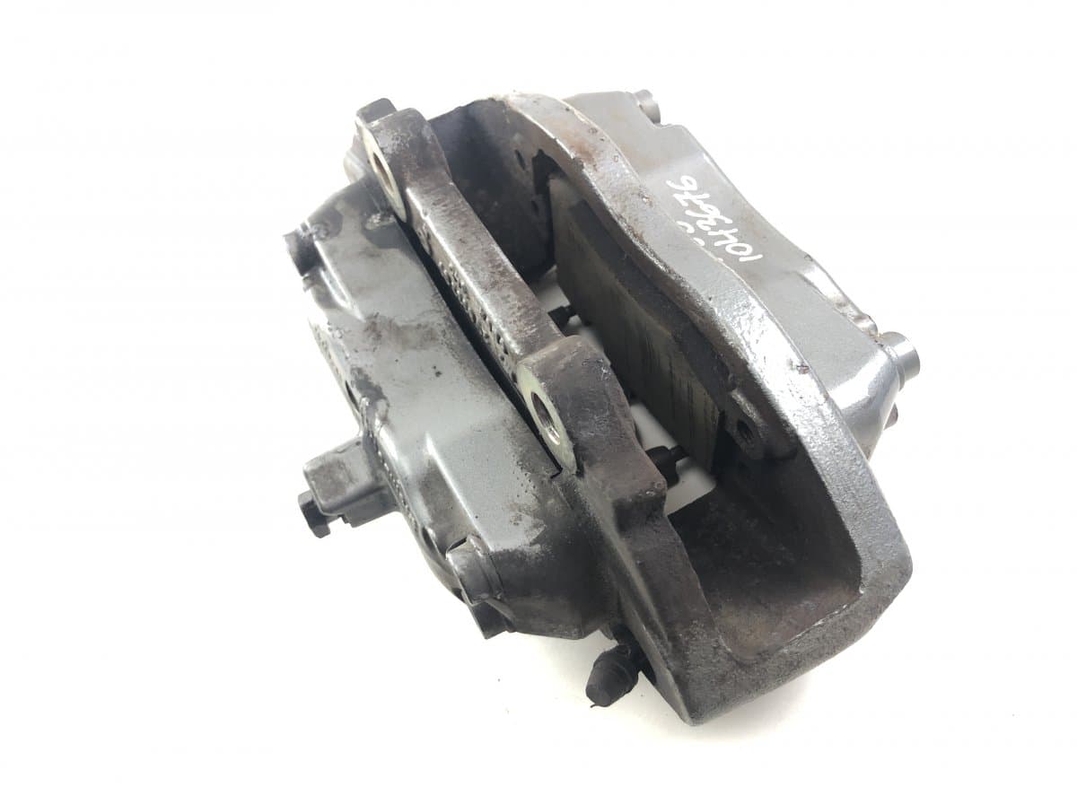 20704604 Brake caliper Front right MASERATI QUATTROPORTE III (03.04-)