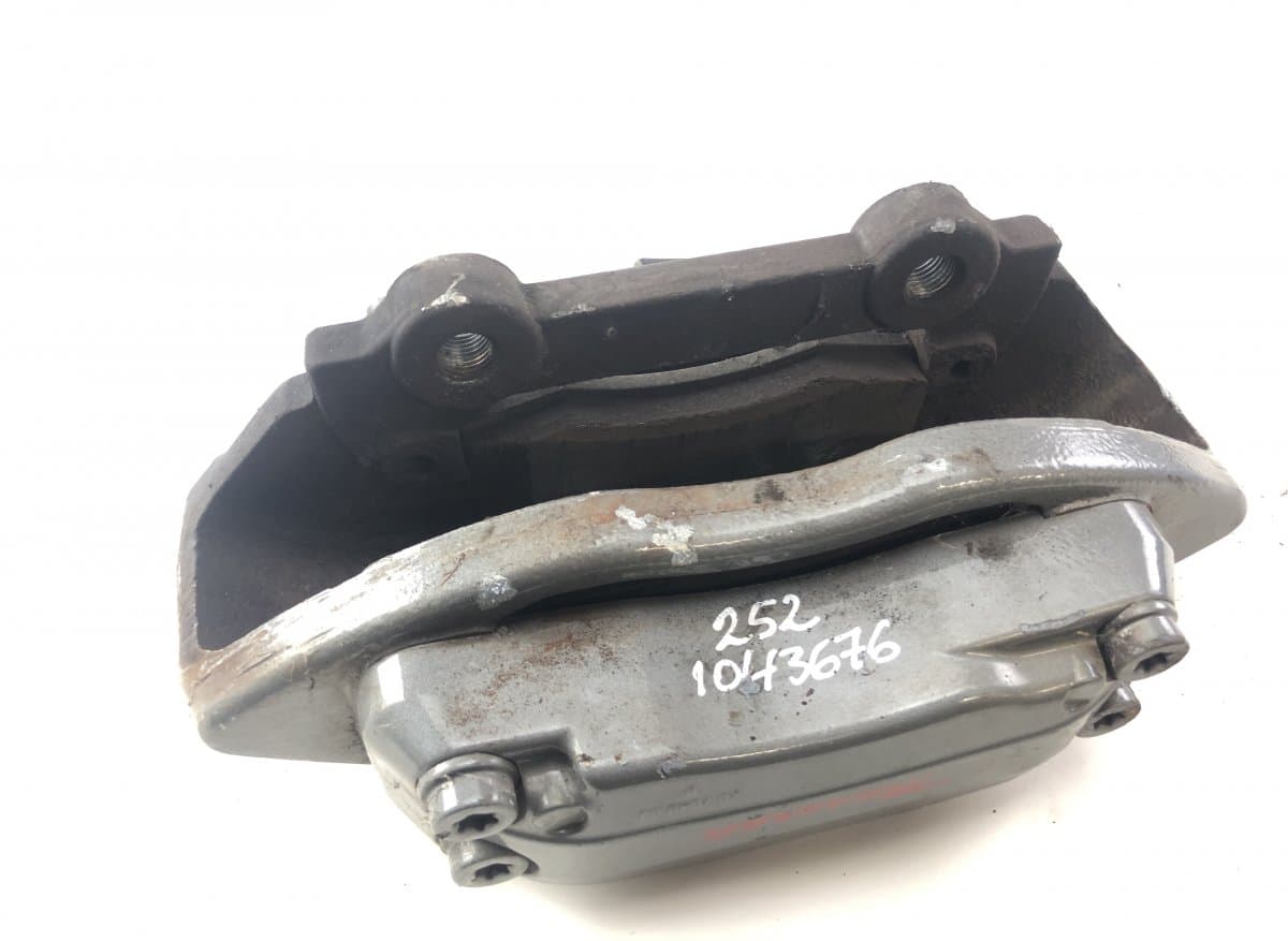 MASERATI 20704602 Brake caliper Front left MASERATI QUATTROPORTE III (03.04-)