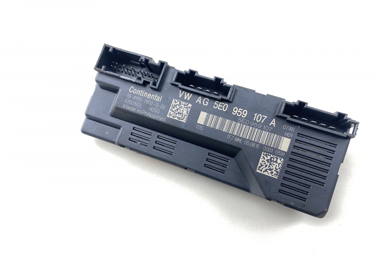 SKODA 5E0959107A Bootlid / tailgate control unit SKODA OCTAVIA III (5E) (2012-2019)