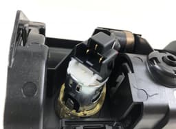 MERCEDES-BENZ A2308100030 Ashtray Front MERCEDES-BENZ SL-CLASS (R230) (2001-2012) — thumbnail 5