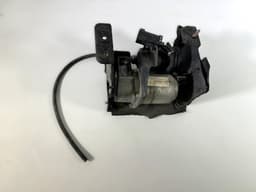 CADILLAC 15070878 Air Suspension Compressor CADILLAC ESCALADE (1998-2006) — thumbnail 1