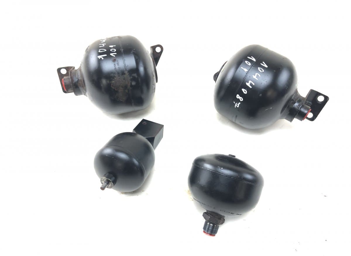 A2203270115 A2203270215 A2203200415 Air spring load accumulator set MERCEDES-BENZ SL-CLASS (R230) (2001-2012)