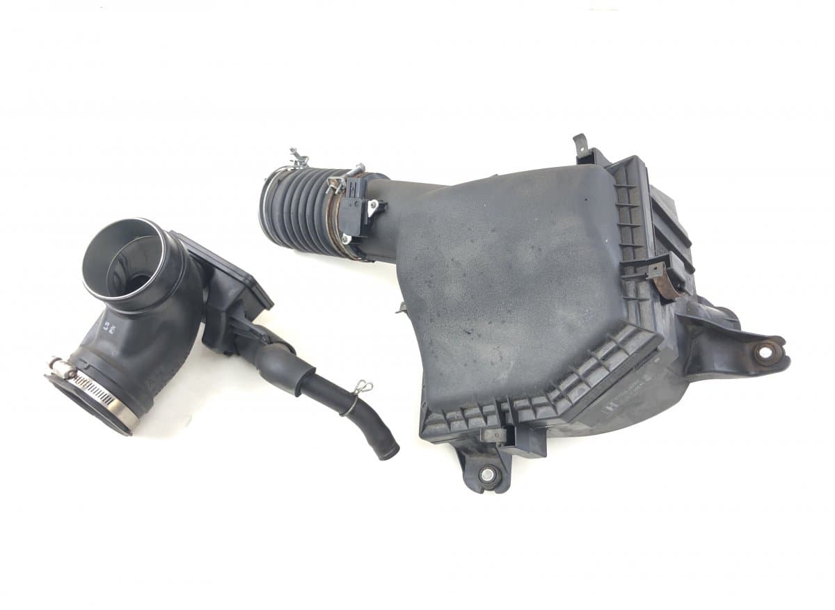 LEXUS 014140548 Air Cleaner (filter box) LEXUS IS III (XE30) (2013-)