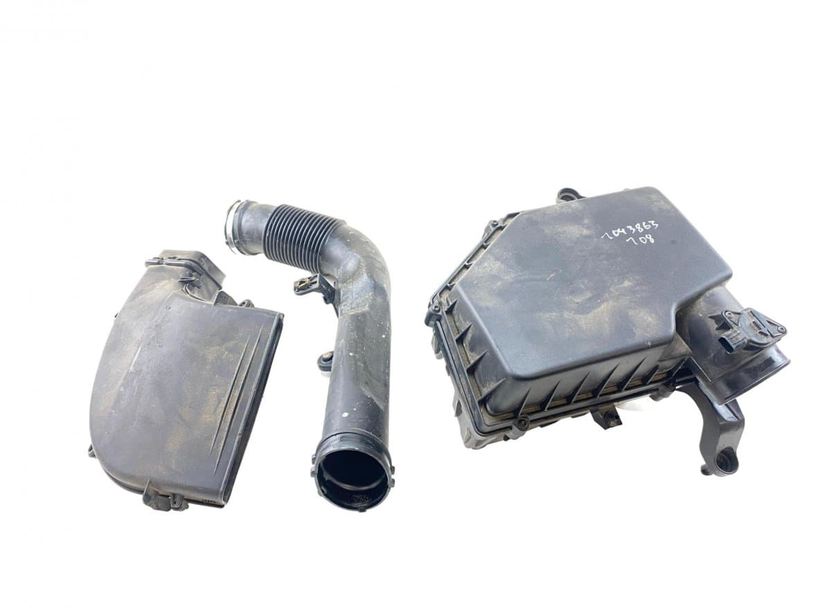 VOLVO 31338653 Air Cleaner (filter box) VOLVO V40 (2012-2019)