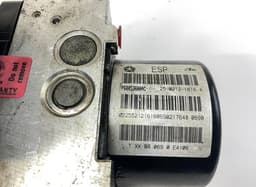CHRYSLER 25021216164 28526349033 25.0212-1616.4 28.5263-4903.3 ABS hydraulic unit / pump CHRYSLER VOYAGER V (RT) (2007-2016) — thumbnail 4