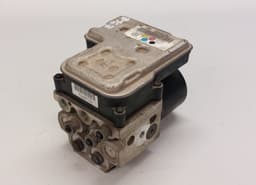 GMC 13567134 ABS hydraulic unit / pump GMC SAVANA 1500 [USA] (2002-) — thumbnail 1