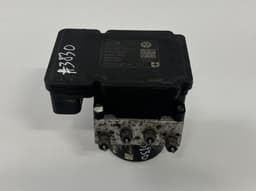 VW 1K0614517CP 1K0907379BE ABS hydraulic unit / pump VW GOLF VI (5K) (2008-2013) — thumbnail 2