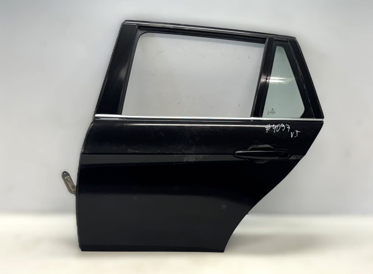 BMW 41007203675 7203675 Door Rear Left BMW 3 (E90, E91, E92, E93) (2005-2011)