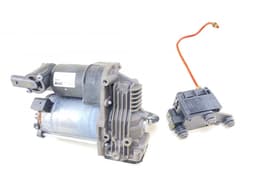 JAGUAR C2D47540 Air suspension valve block JAGUAR XJ (X351) (2009-2019) — thumbnail 1