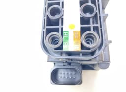 JAGUAR C2D47540 Air suspension valve block JAGUAR XJ (X351) (2009-2019) — thumbnail 3