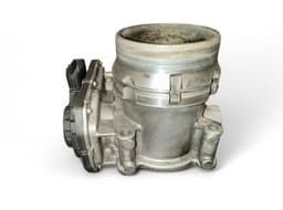 VOLVO 31293930 78HL132510030BAA 148003S18 Throttle body VOLVO V40 (2012-2019) — thumbnail 3