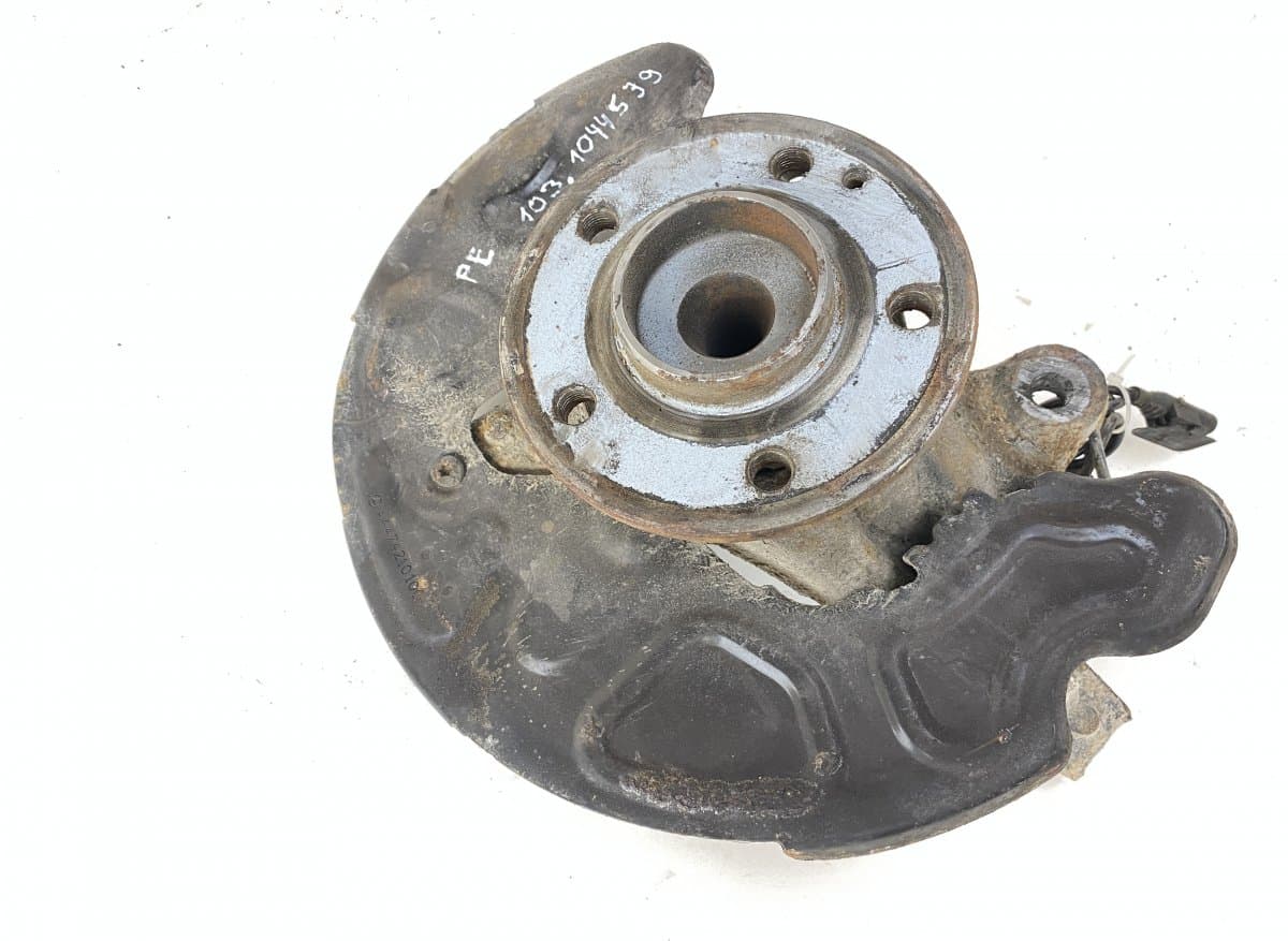 MERCEDES-BENZ A4473300720 Wheel bearing housing front right MERCEDES-BENZ VITO / V-CLASS (W447) (2014-)