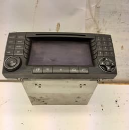 MERCEDES-BENZ A2118202197 A2118202197001 Radio MERCEDES-BENZ E-CLASS (W211) (2002-2009) — thumbnail 1