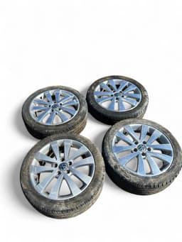 VW 5K0601025R Rim set With Tyres 4 pcs VW GOLF VI (5K) (2008-2013) — thumbnail 3