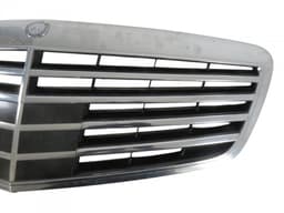 MERCEDES-BENZ A2218800583 A2218800483 A2218880041 A22188005839040 A2218880041 Radiator Grille MERCEDES-BENZ S-CLASS (W221) (2005-2013) — thumbnail 3