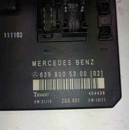 MERCEDES-BENZ A6399005300 A6399005400 6399005300 6399005400 Fuse box MERCEDES-BENZ VITO / VIANO (W639) (2003-2014) — thumbnail 4