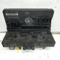 MERCEDES-BENZ A6399005300 A6399005400 6399005300 6399005400 Fuse box MERCEDES-BENZ VITO / VIANO (W639) (2003-2014) — thumbnail 3