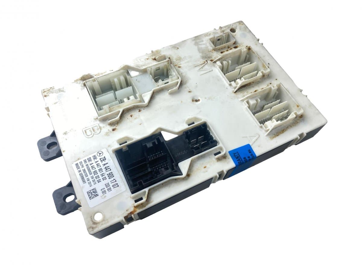 28509995 28507029 28610731 Fuse box MERCEDES-BENZ VITO / V-CLASS (W447) (2014-)