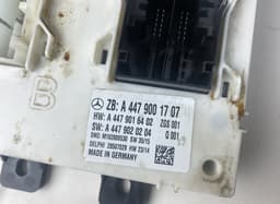 MERCEDES-BENZ 28509995 28507029 28610731 Fuse box MERCEDES-BENZ VITO / V-CLASS (W447) (2014-) — thumbnail 3