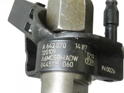 MERCEDES-BENZ A6420701487 Fuel Injector MERCEDES-BENZ E-CLASS (W212) (2009-2016) — thumbnail 2