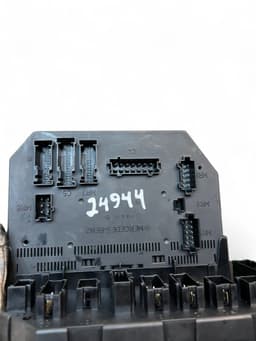 MERCEDES-BENZ A2215402450 A2215450001 A2215409245 A2215451632 A2214422100 Fuse box MERCEDES-BENZ S-CLASS (W221) (2005-2013) — thumbnail 10