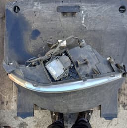 VOLVO 30784248 30698846 Headlight left VOLVO V70 II / XC70 I (P80) (2000-2007) — thumbnail 4