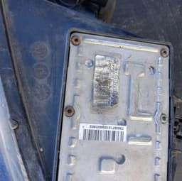 VOLVO 89037921D Headlight right VOLVO XC90 I (2002-2014) — thumbnail 5
