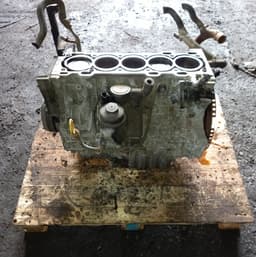VOLVO B5254T3 Engine Cylinder Block VOLVO S40 / V50 / C30 / C70 (MS, MW) (2004-2012) — thumbnail 2