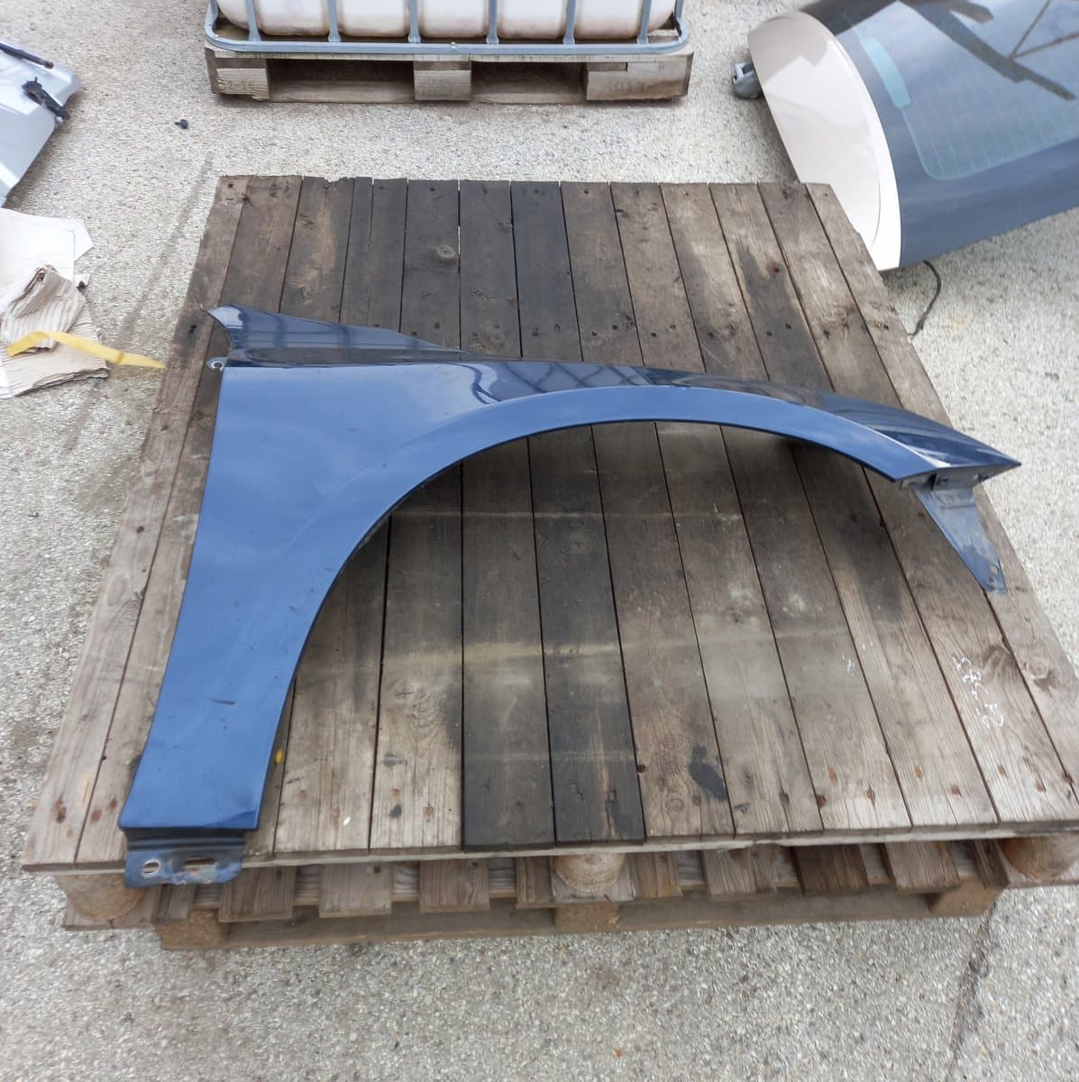 VOLVO Fender Front Right VOLVO S60 II / V60 I (2010-2018)