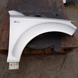 AUDI Fender Front Right AUDI Q7 (4L) (2006-2015) — thumbnail 1