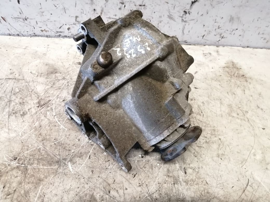 MERCEDES-BENZ Front axle Differential MERCEDES-BENZ E-CLASS (W210) (1995-2003)