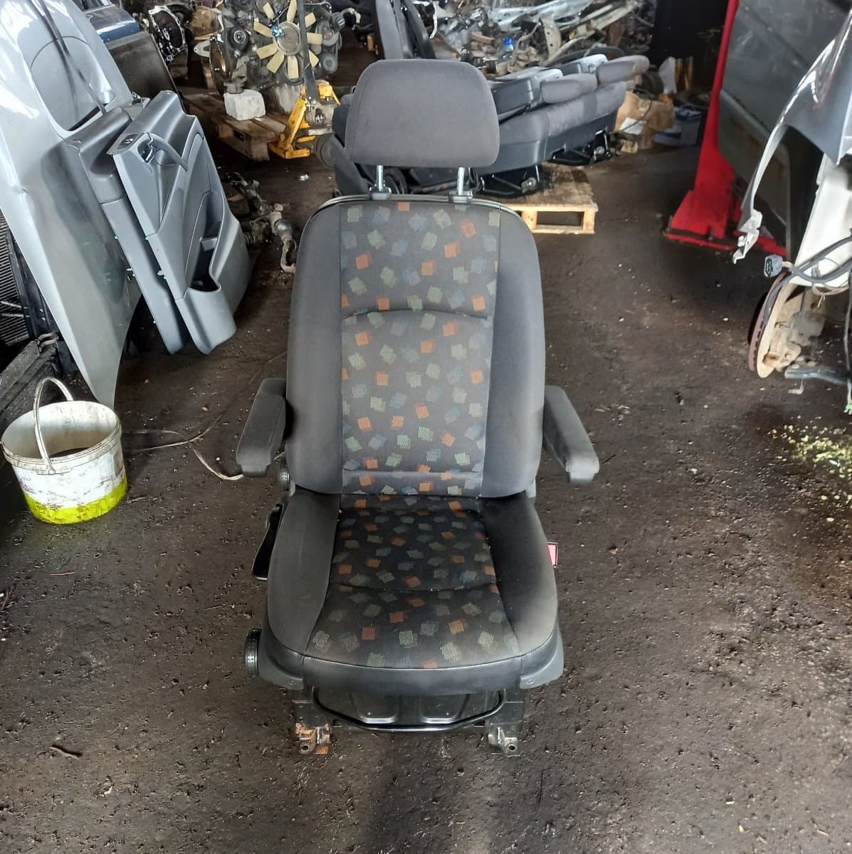 MERCEDES-BENZ Front seat left MERCEDES-BENZ VITO / VIANO (W639) (2003-2014)