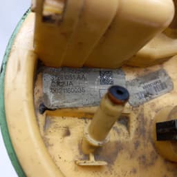 VOLVO 31261051AA 31372900 Fuel delivery Pump Relay VOLVO XC70 II (2007-2016) — thumbnail 3