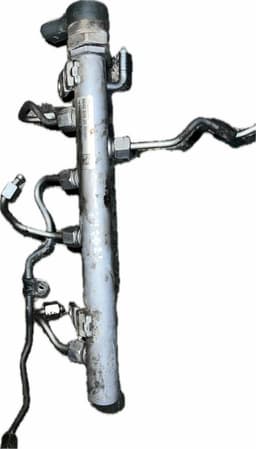 MERCEDES-BENZ Fuel Distributor / fuel rail MERCEDES-BENZ C-CLASS (W204) (2007-2013) — thumbnail 3