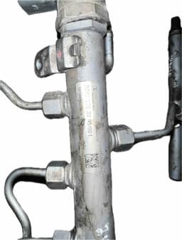 MERCEDES-BENZ Fuel Distributor / fuel rail MERCEDES-BENZ C-CLASS (W204) (2007-2013) — thumbnail 4