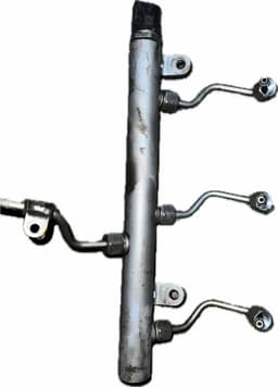MERCEDES-BENZ Fuel Distributor / fuel rail MERCEDES-BENZ C-CLASS (W204) (2007-2013) — thumbnail 2