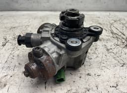 VOLVO Fuel injection pump, diesel VOLVO S60 II / V60 I (2010-2018) — thumbnail 1