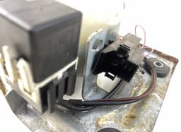 MERCEDES-BENZ HB70058-002 HB70058002 Convertible Top motor MERCEDES-BENZ SL-CLASS (R230) (2001-2012) — thumbnail 4